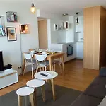 Renove 47m² - 6 Pers, Proche Pistes Et Commodites, Quartier Anime, Parking Inclus - Fr-1-545-32 *